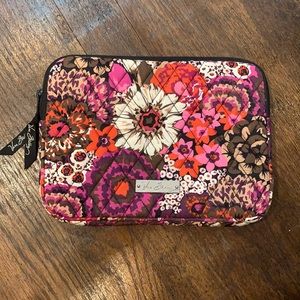 Vera Bradley Rosewood padded tablet palette case
